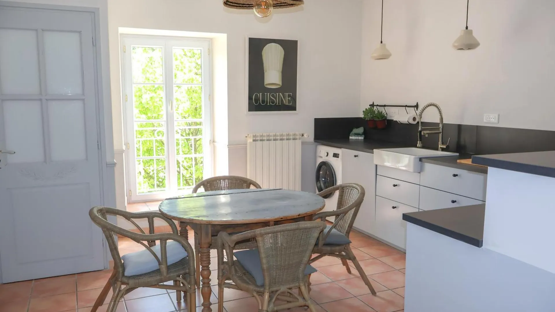 Hotel Blanche Fleur Châteauneuf-de-Gadagne