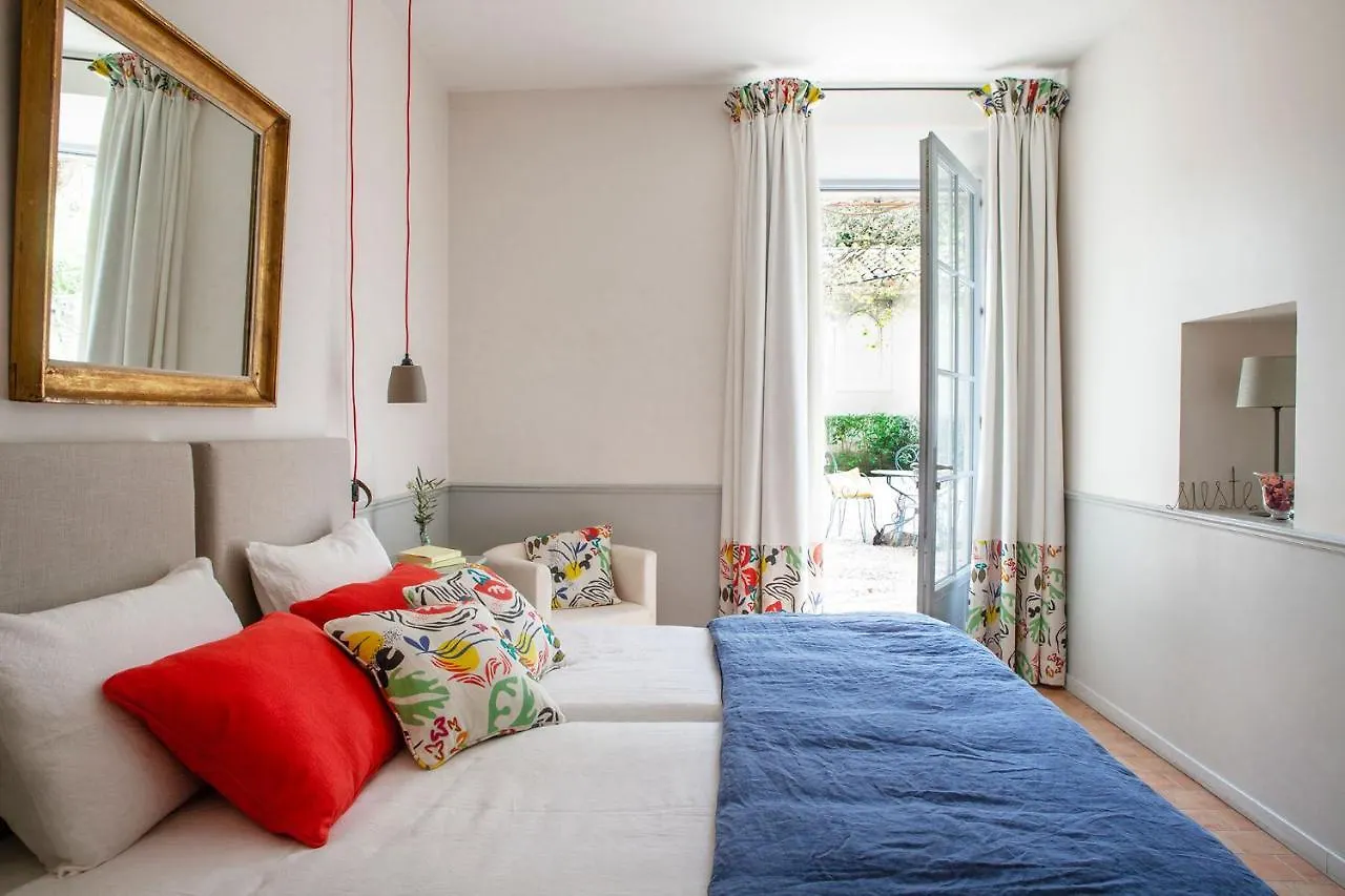 Guest house Domaine De Blanche Fleur Hotel Chateauneuf-de-Gadagne